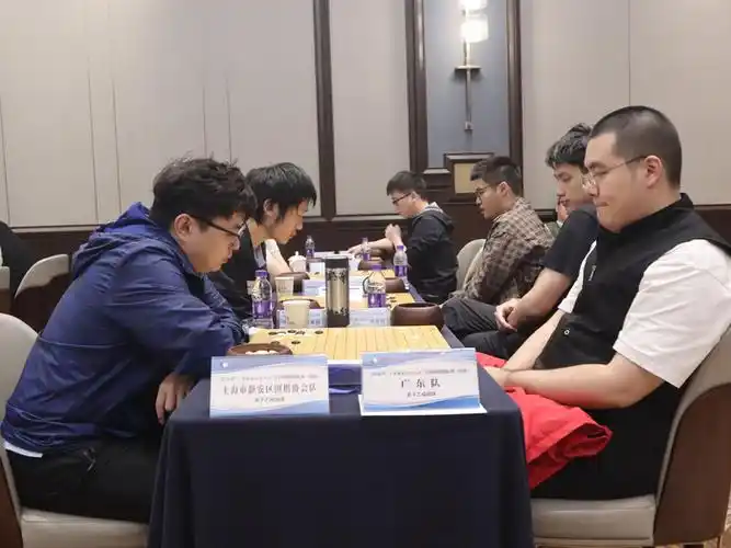 CBA季后赛席位争夺白热化 上海男篮有望双线冲甲